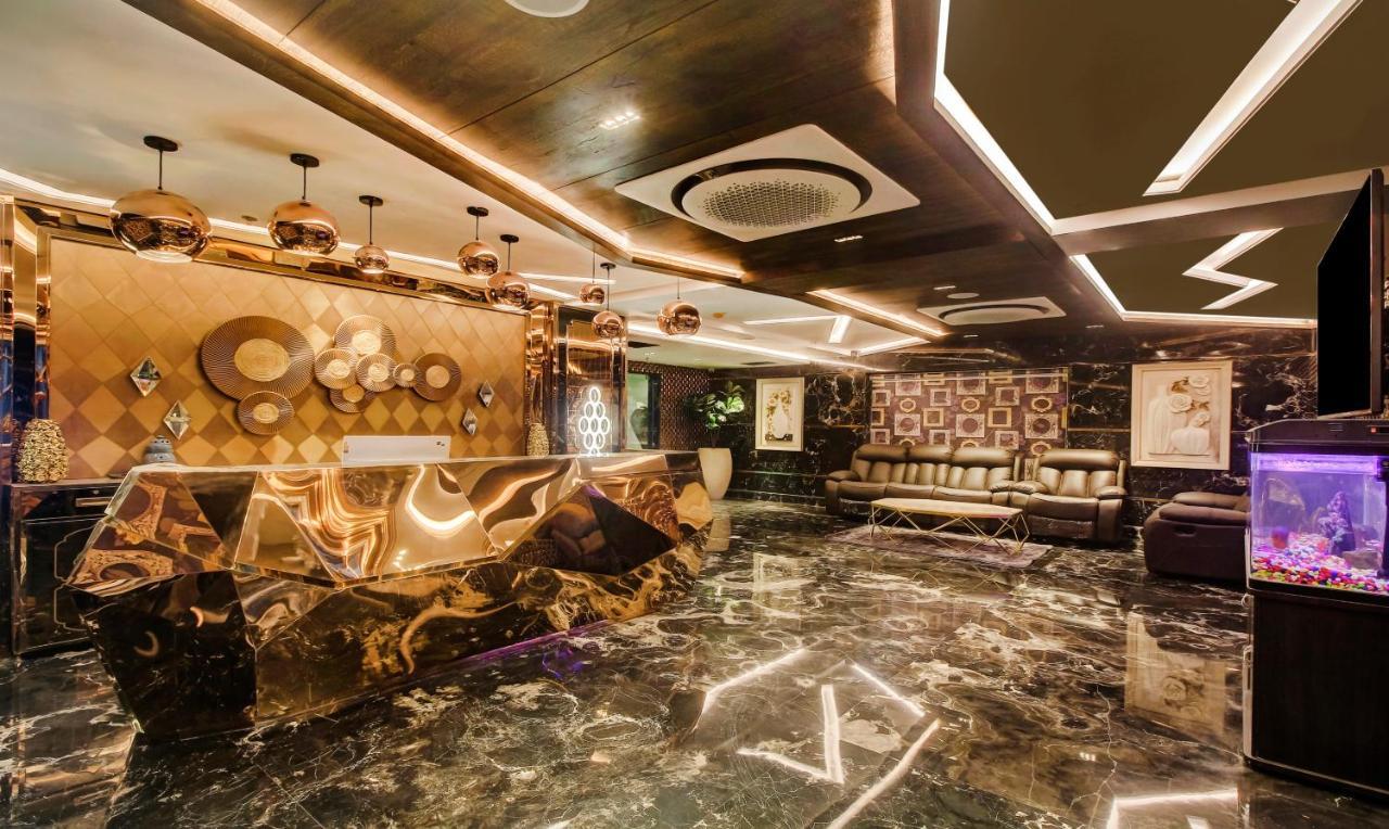 Treebo Premium Tahoora International Hotel Calcutta Buitenkant foto