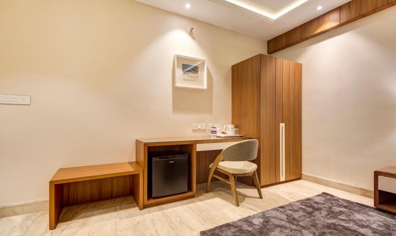 Treebo Premium Tahoora International Hotel Calcutta Buitenkant foto