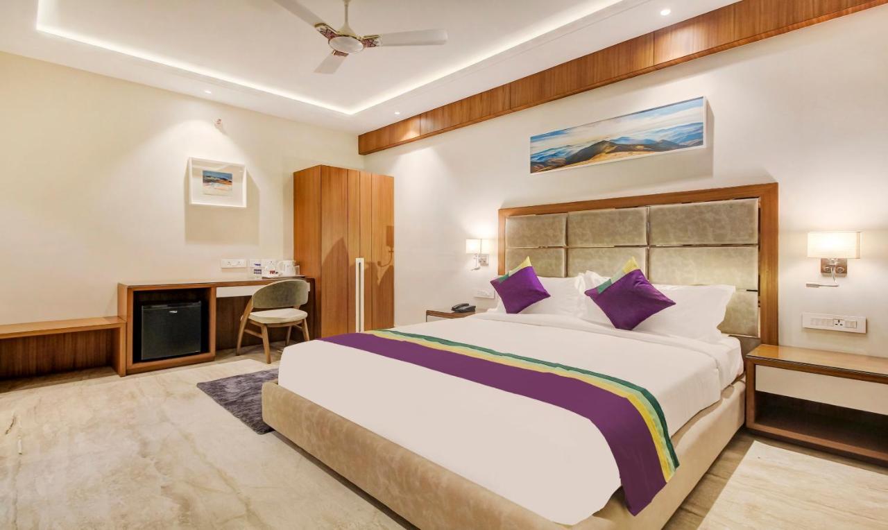 Treebo Premium Tahoora International Hotel Calcutta Buitenkant foto
