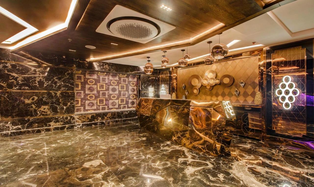 Treebo Premium Tahoora International Hotel Calcutta Buitenkant foto