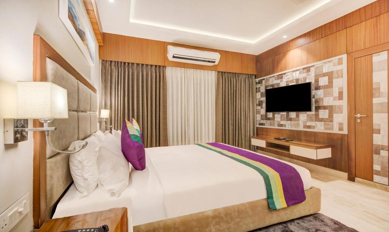 Treebo Premium Tahoora International Hotel Calcutta Buitenkant foto