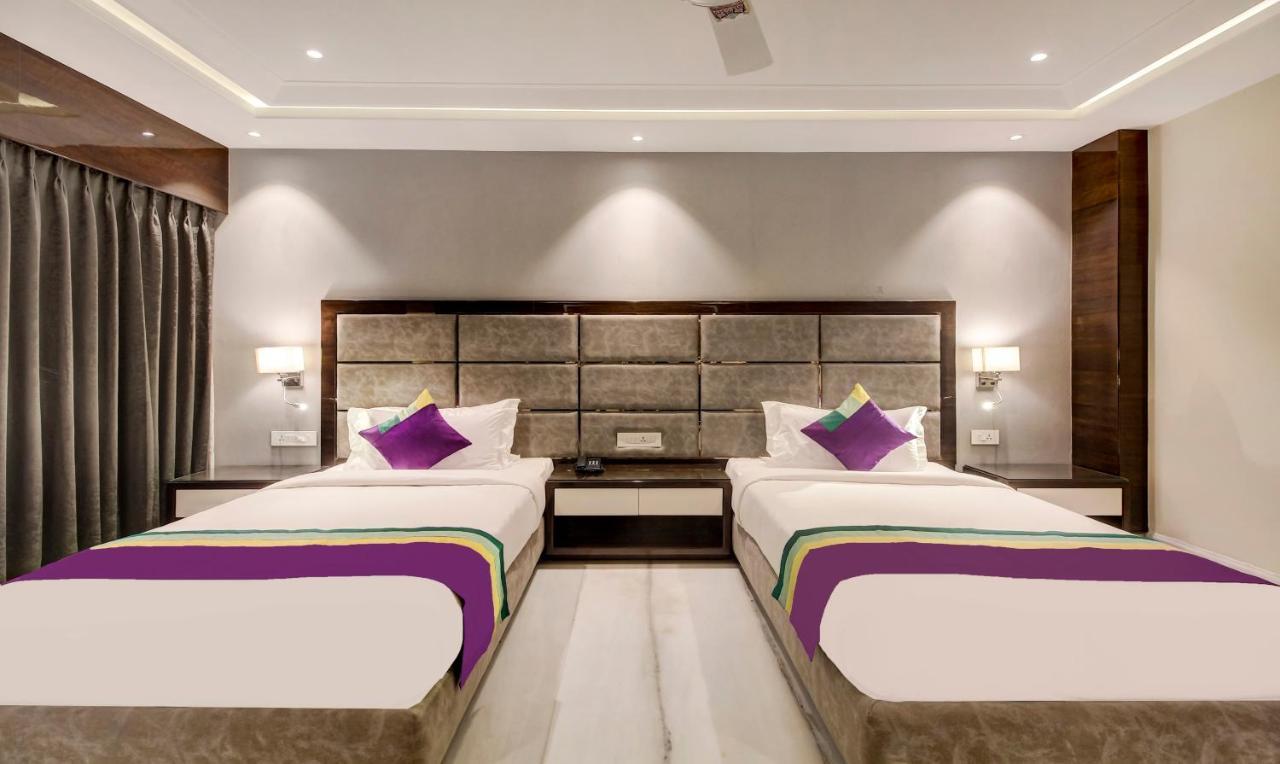 Treebo Premium Tahoora International Hotel Calcutta Buitenkant foto