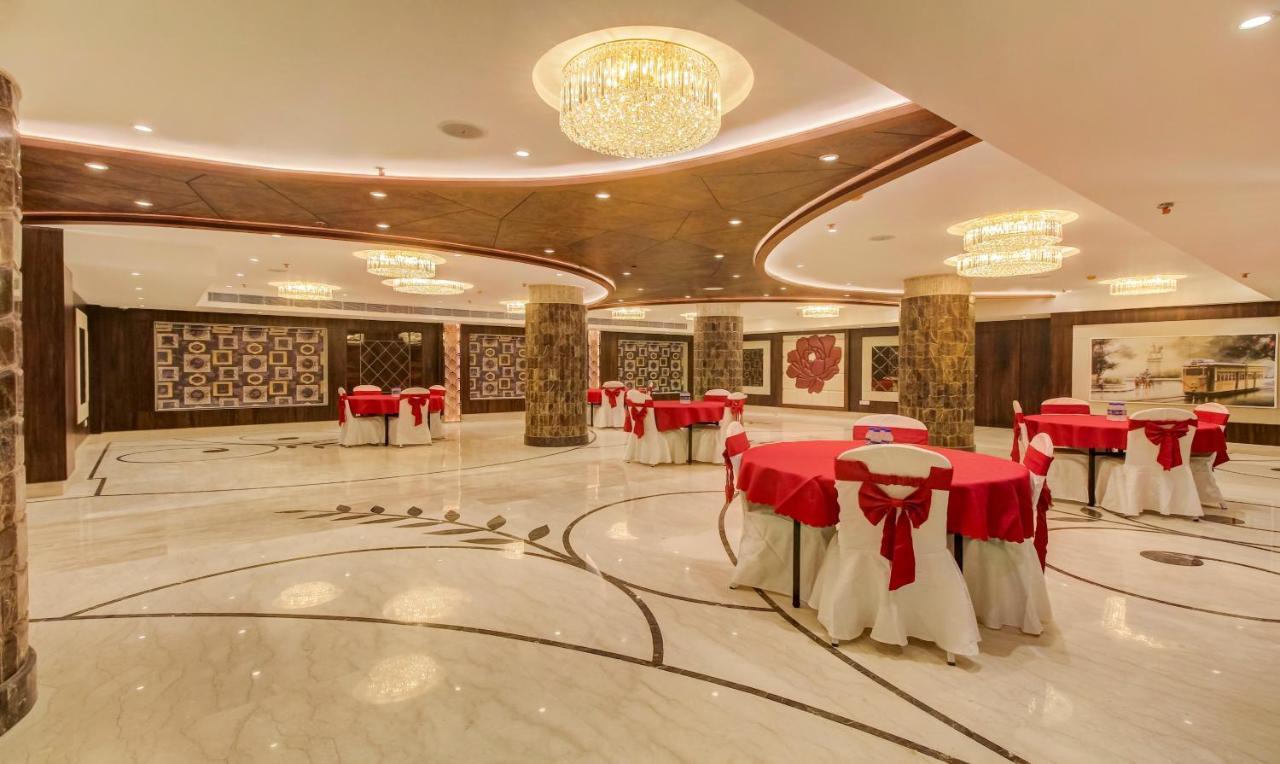 Treebo Premium Tahoora International Hotel Calcutta Buitenkant foto
