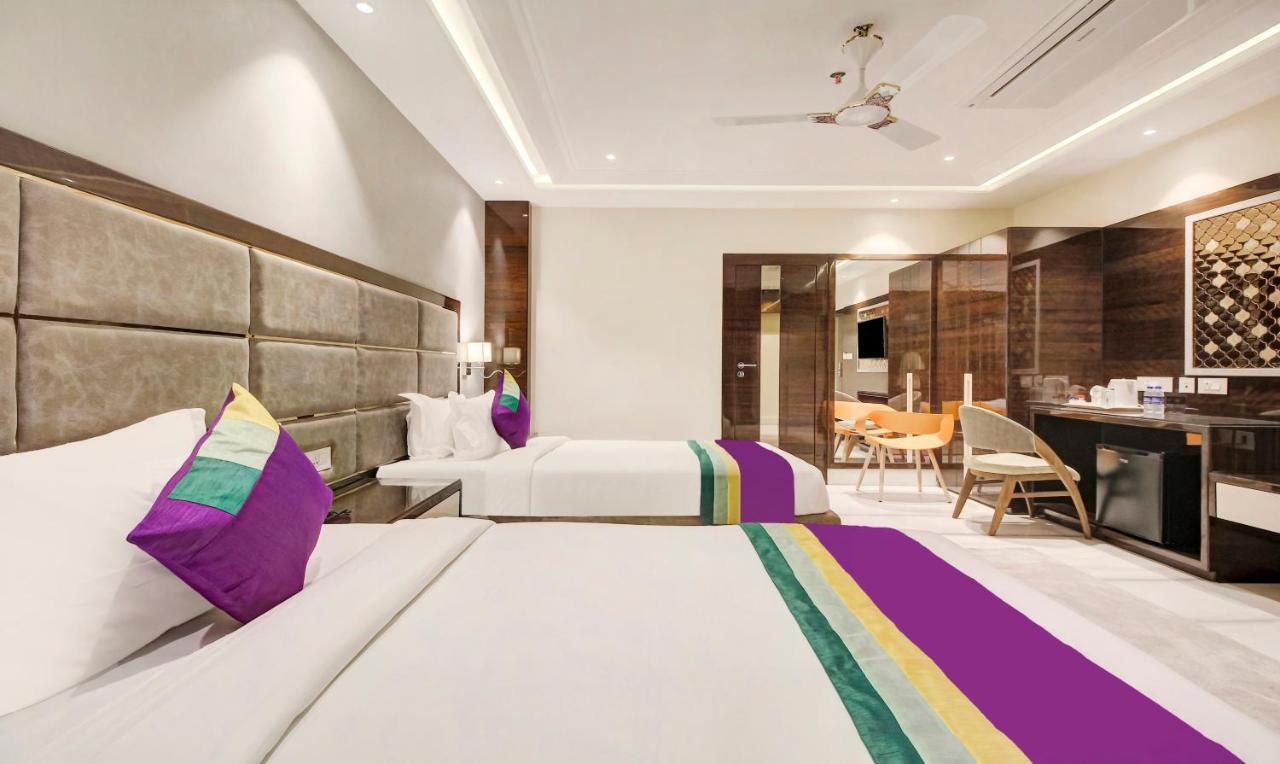 Treebo Premium Tahoora International Hotel Calcutta Buitenkant foto